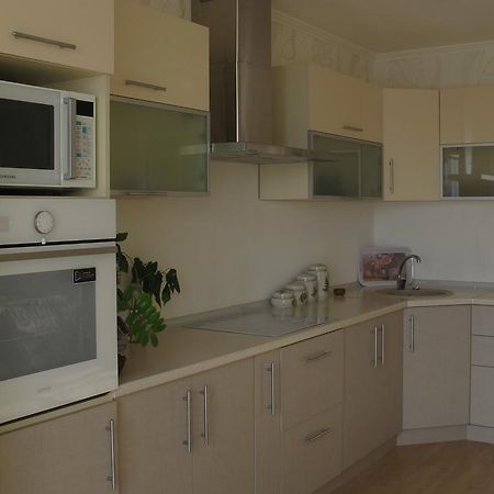 Apartment "Ostrova" Kryschaniwka Exterior foto